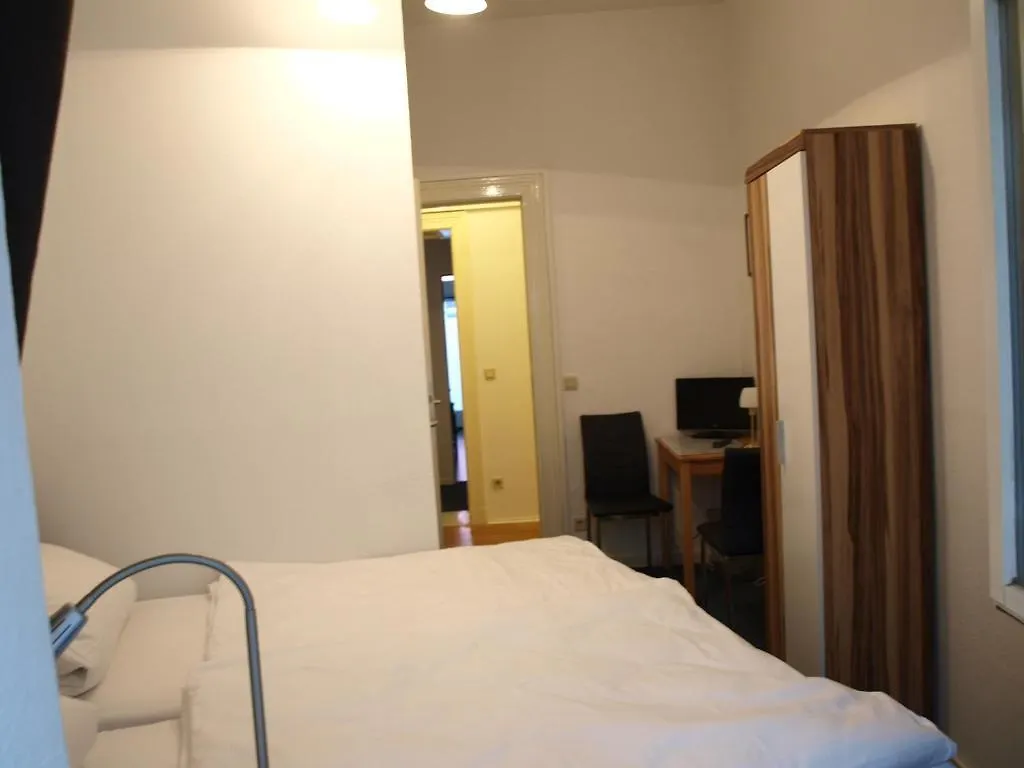Hotel-Pension Dorma Berlin 3*,